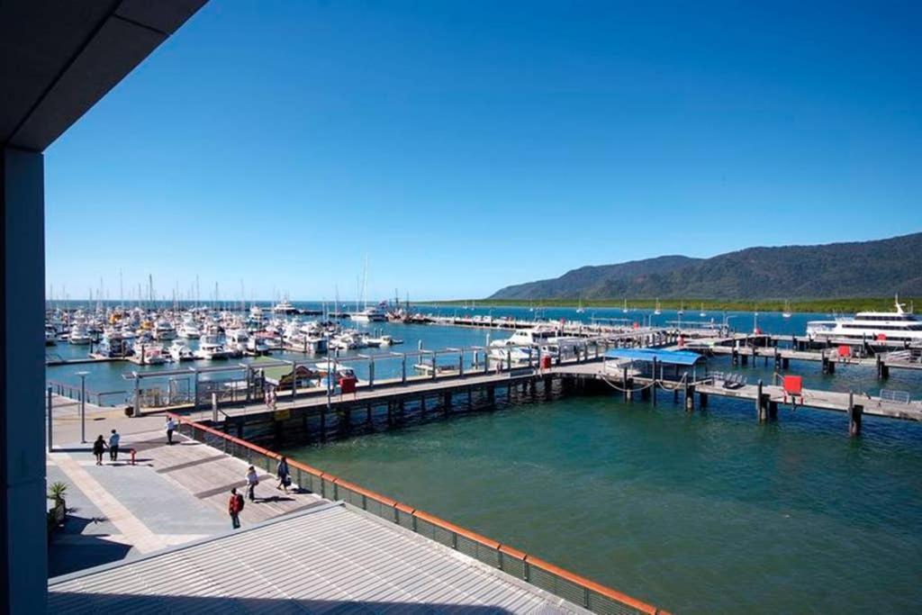 301 Harbour View Apartment Cairns