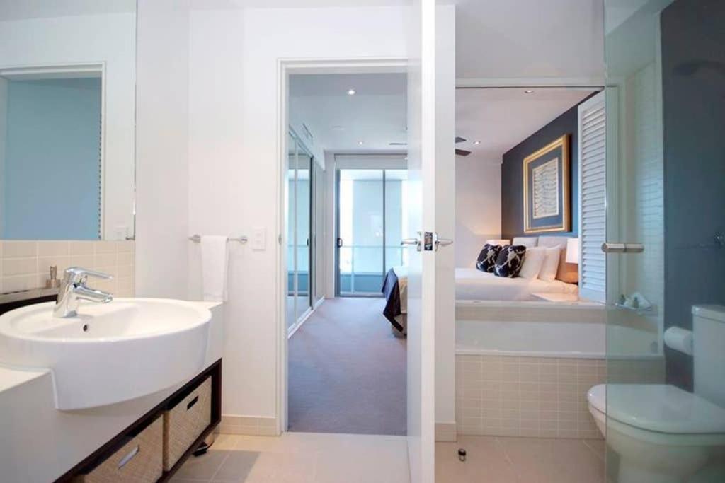 Apartment 301 Harbour View Cairns